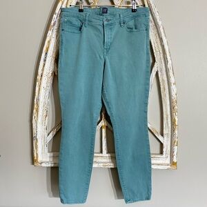 Green Gap legging jeans